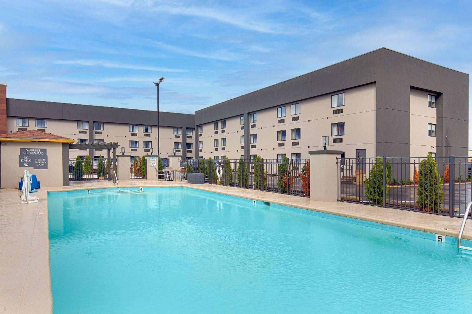 La Quinta By Wyndham Nashville Airport Luaran gambar